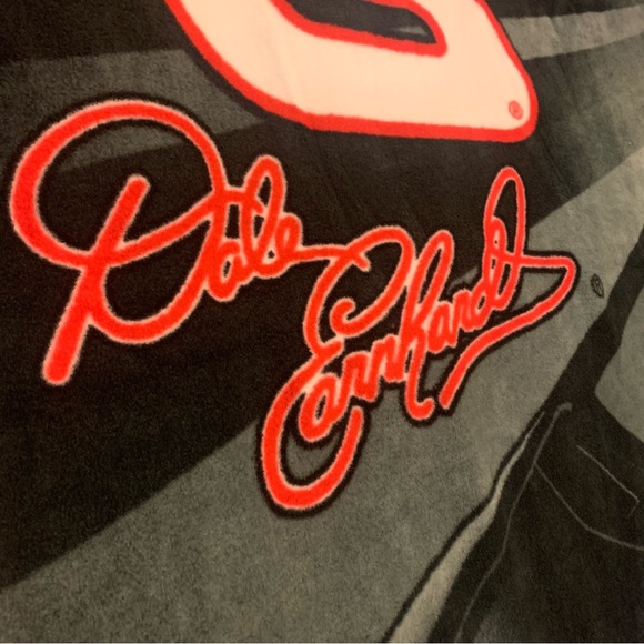 Dale Earhartd Graphic Throw Blanket | NASCAR Blanket | 60” x 50” - Picture 2 of 3